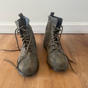 Camo boots